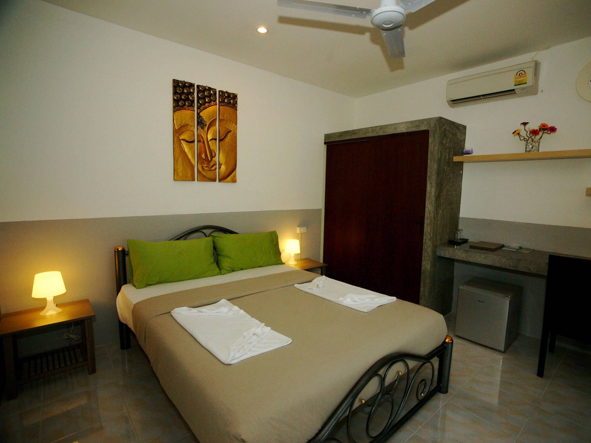 Bed and Breakfast Cafe Del Sol Ko Tao Exterior foto
